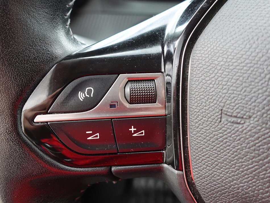 Peugeot 2008 1.2 PT Active