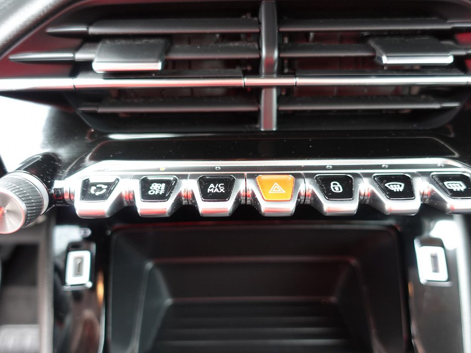 Peugeot 2008 1.2 PT Active