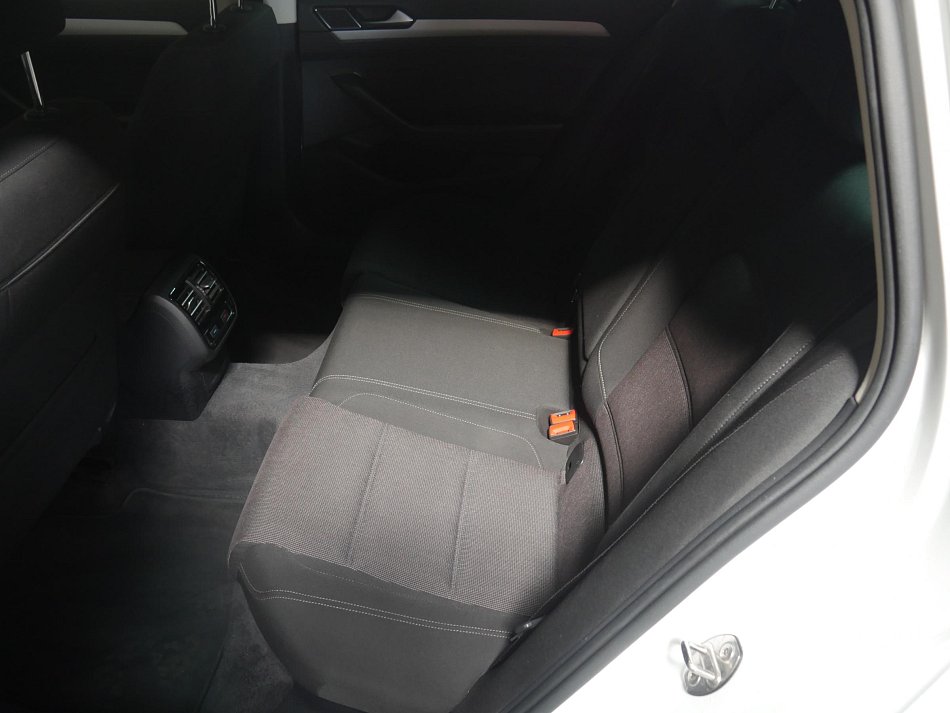 Volkswagen Passat 2.0TDi 