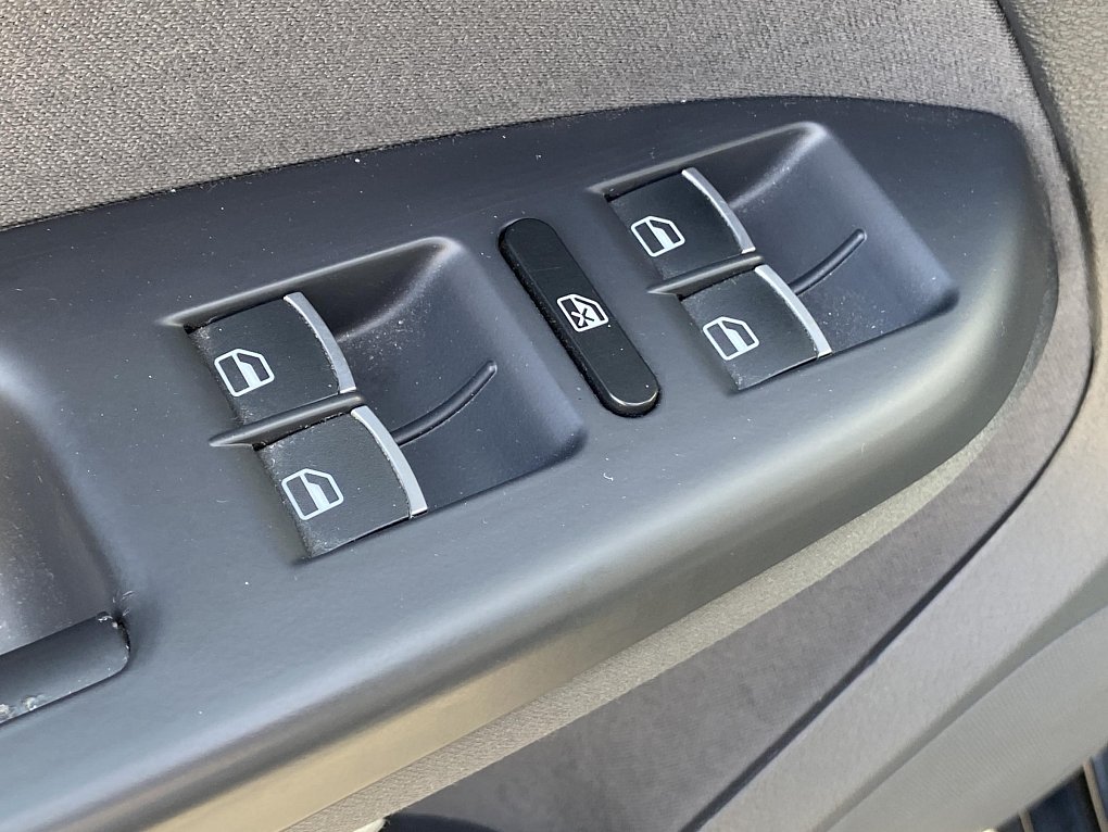 Volkswagen Touran 2.0 TDi CROSS