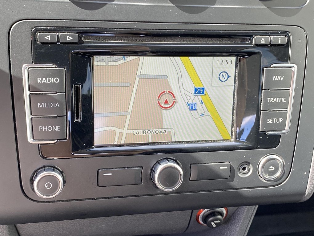 Volkswagen Touran 2.0 TDi CROSS