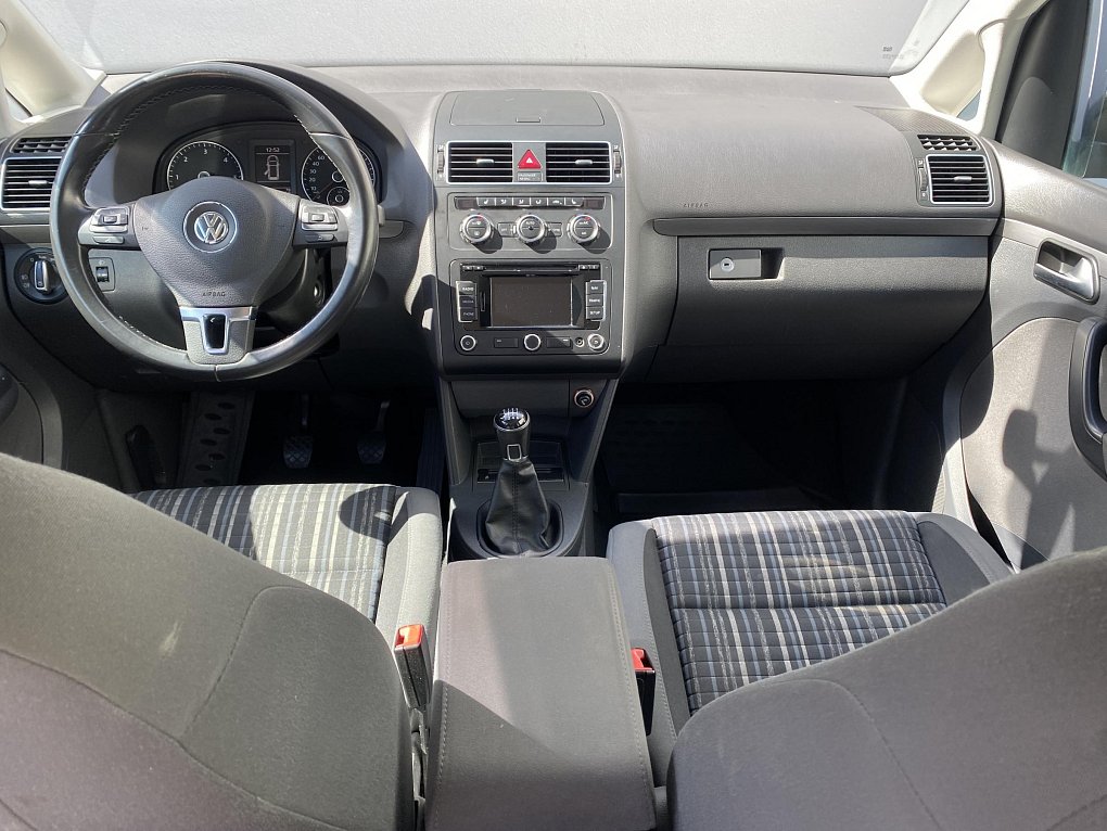 Volkswagen Touran 2.0 TDi CROSS
