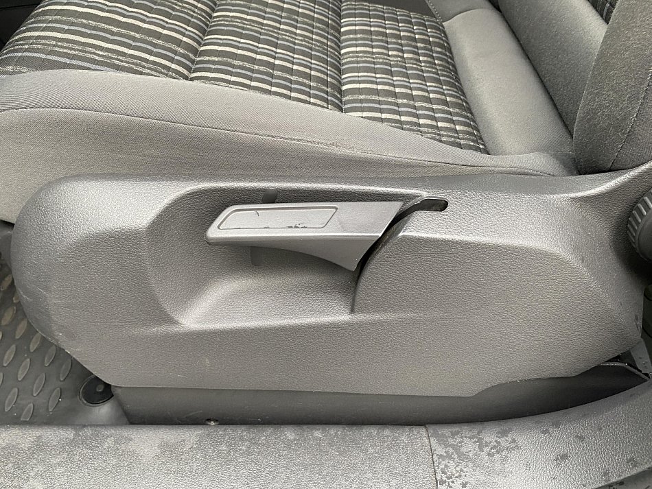 Volkswagen Touran 2.0 TDi CROSS