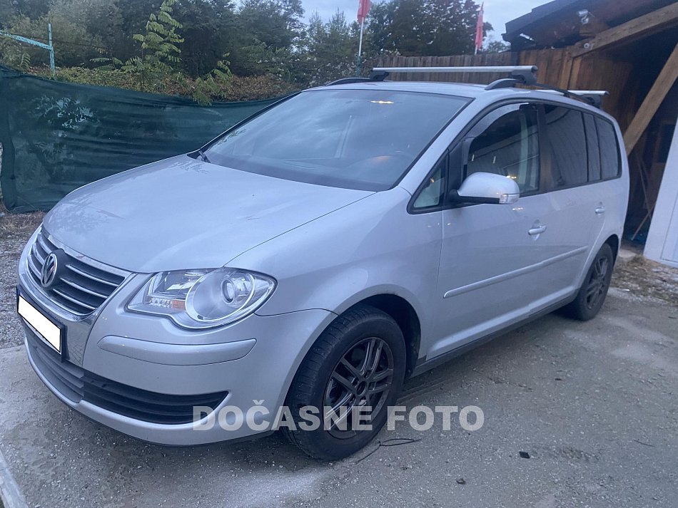 Volkswagen Touran 1.6i 
