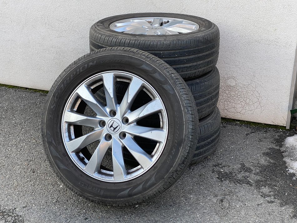 Honda CR-V 2.0 i-VTEC Executive 4x4