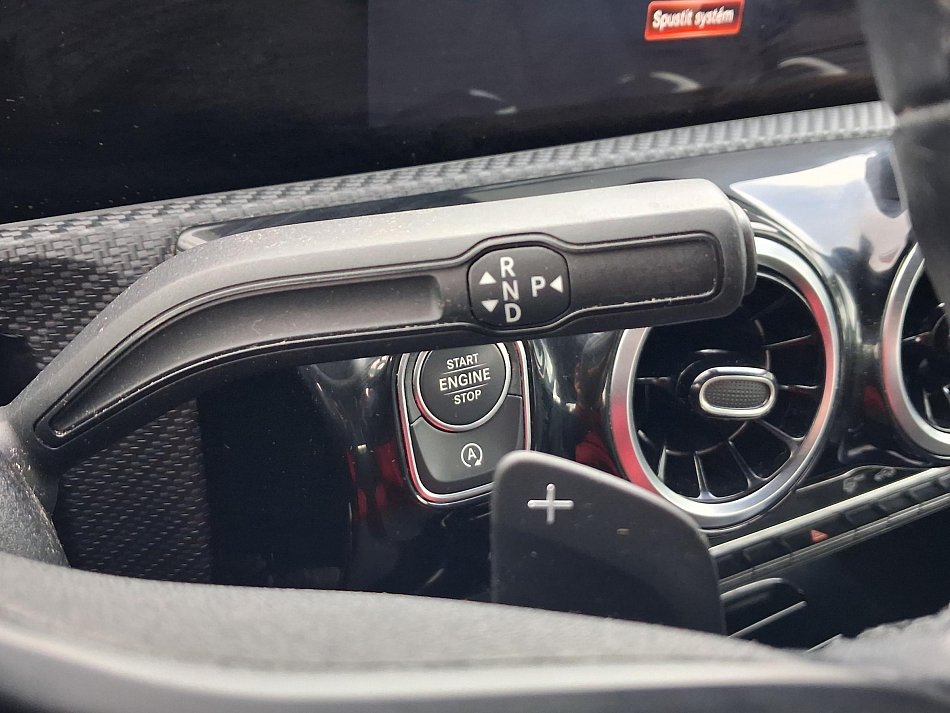 Mercedes-Benz Třída A 1.3L 