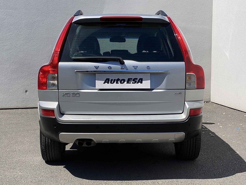 Volvo XC90 2.4 D5 Momentum AWD