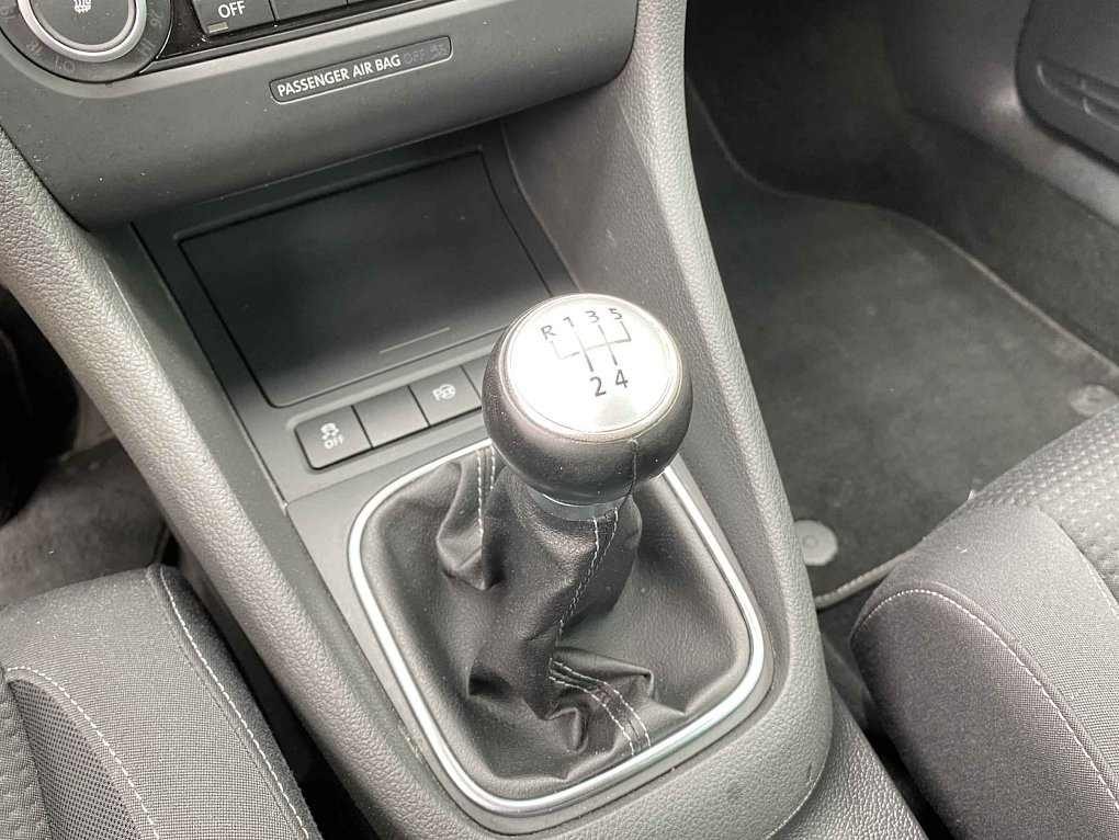 Volkswagen Golf 1.6 TDi Team
