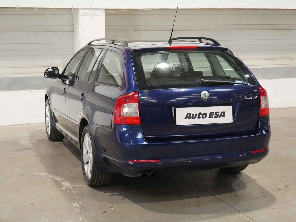 Škoda Octavia II 2.0 TDi Elegance