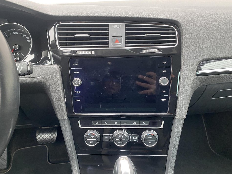 Volkswagen Golf 2.0 TDi Highline