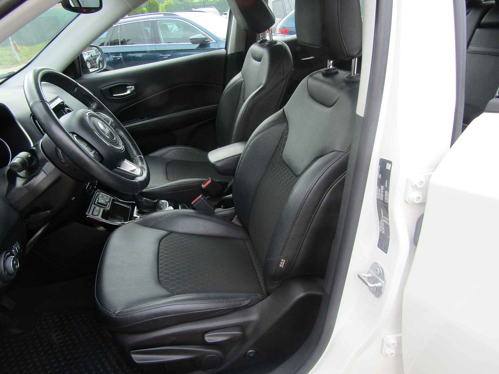 Jeep Compass 1.3 T-GDi NightEagle