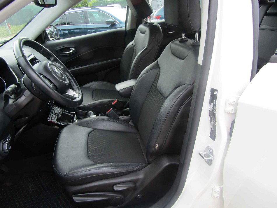 Jeep Compass 1.3 T-GDi NightEagle