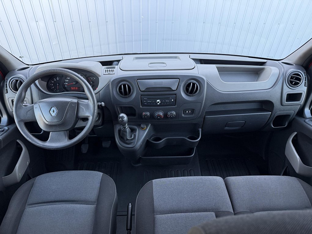 Renault Master 2.3dCi  L2H2 6míst