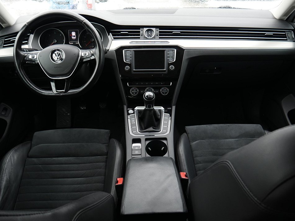 Volkswagen Passat 2.0 TDi 