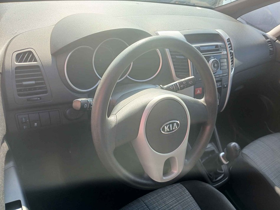 Kia Venga 1.4i 