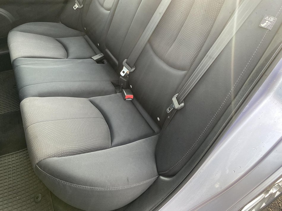 Mazda 6 2.0i 