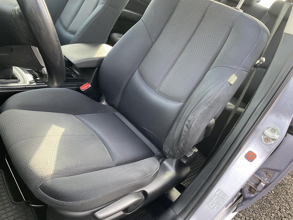 Mazda 6 2.0i 
