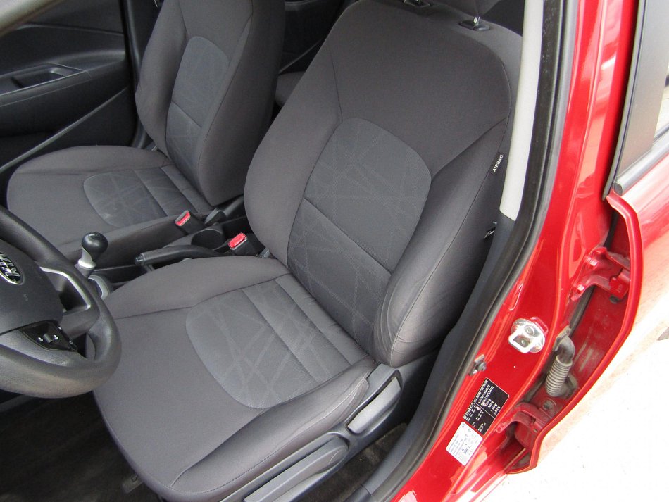 Kia Rio 1.25 i 