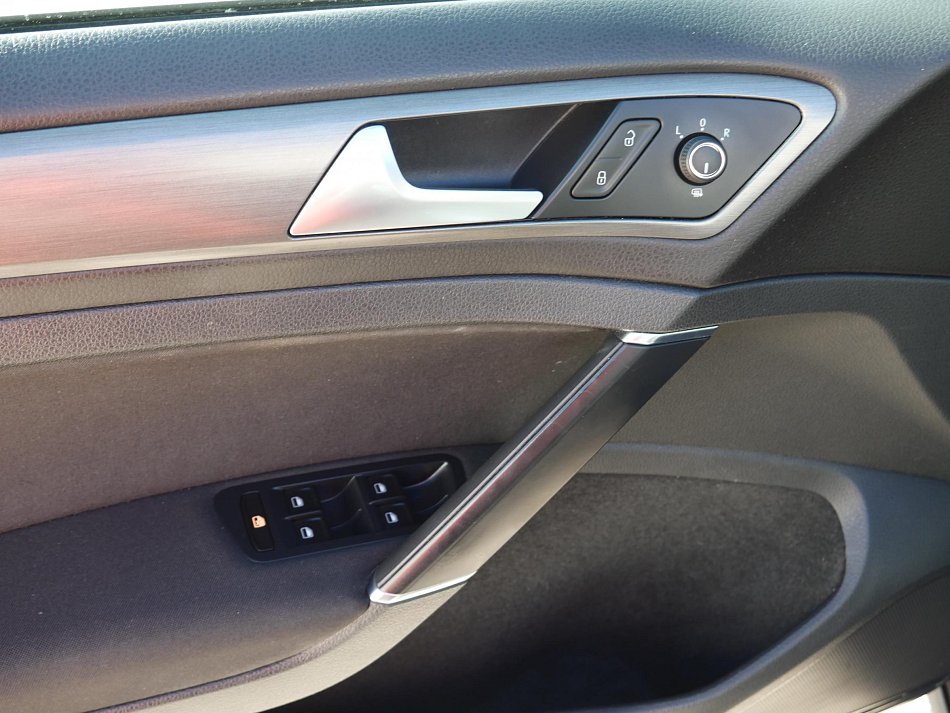 Volkswagen Golf 1.4 TSi 