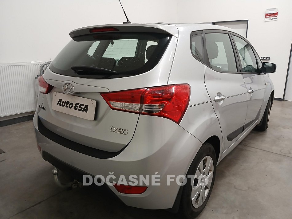 Hyundai Ix20 1.4 i 