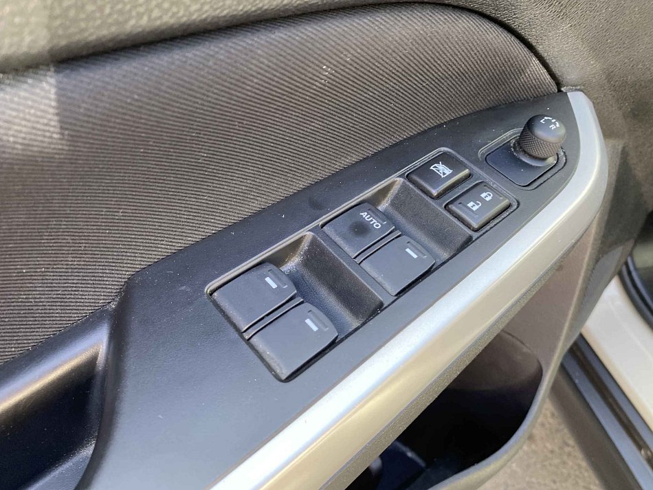 Suzuki Vitara 1.6 VVT Comfort