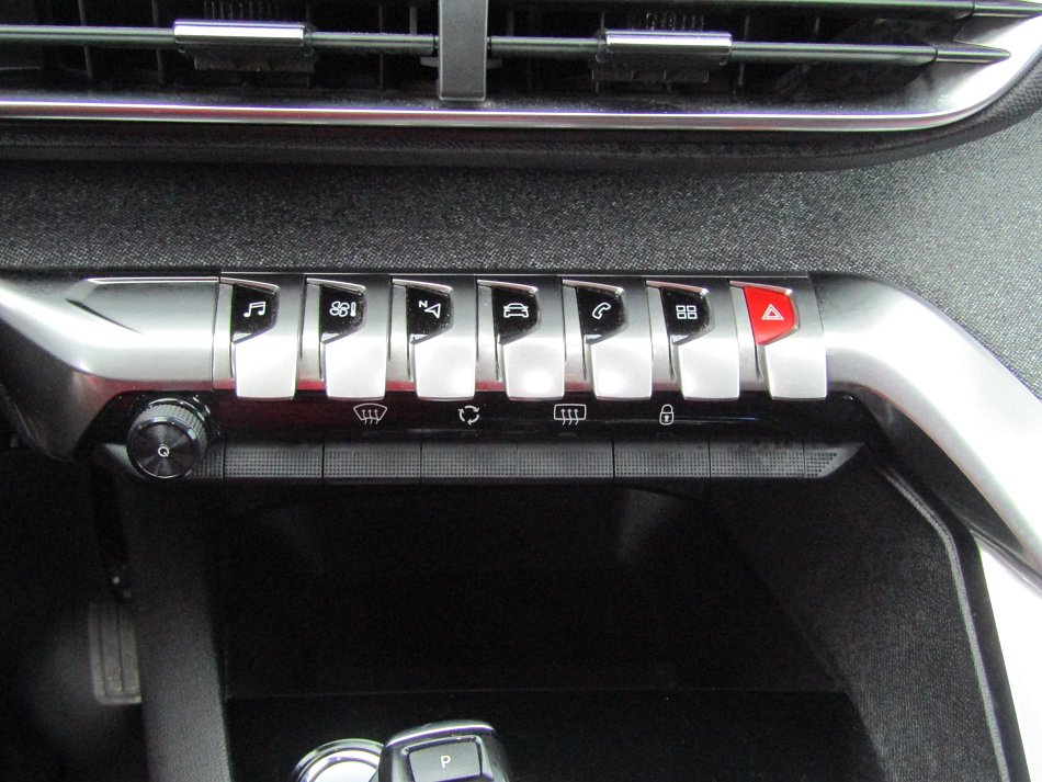 Peugeot 3008 1.2 PT Allure