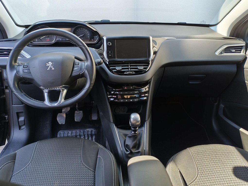 Peugeot 208 1.2PT  TechEDITION