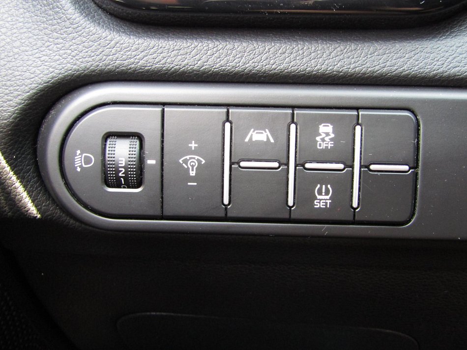 Kia Ceed 1.5 T-GDi Vision