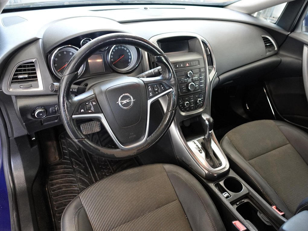 Opel Astra 1.4T 