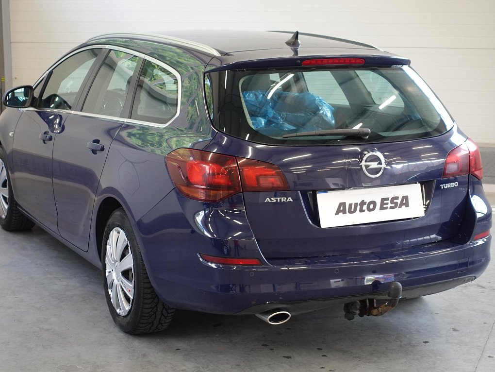Opel Astra 1.4T 