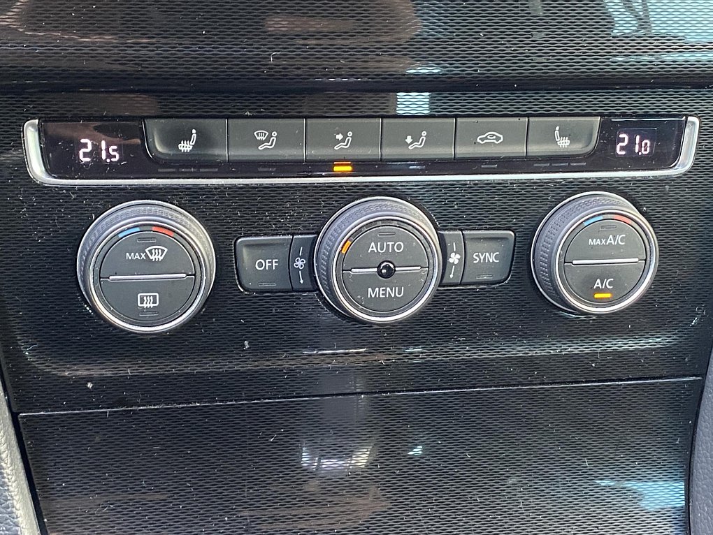 Volkswagen Golf 2.0TSi GTi