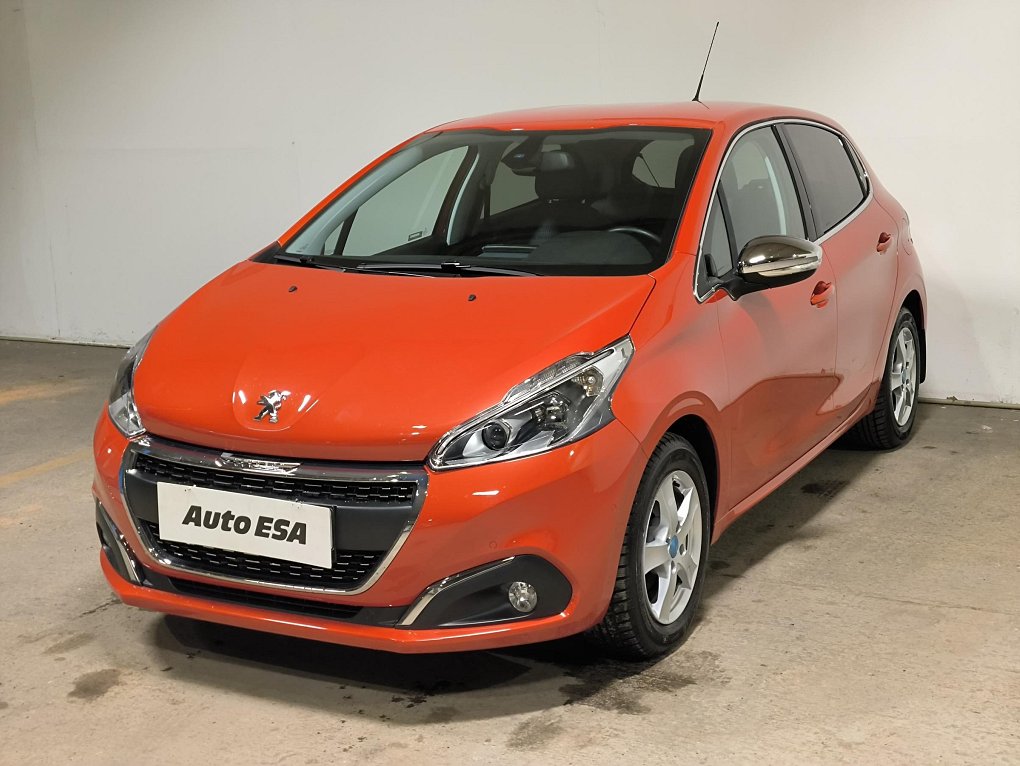 Peugeot 208 1.2i 