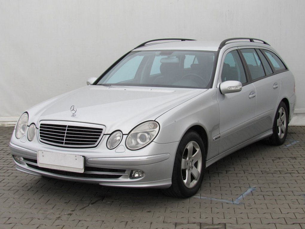 Mercedes-Benz Třída E 1.8  E200