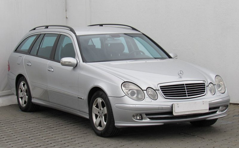 Mercedes-Benz Třída E 1.8  E200