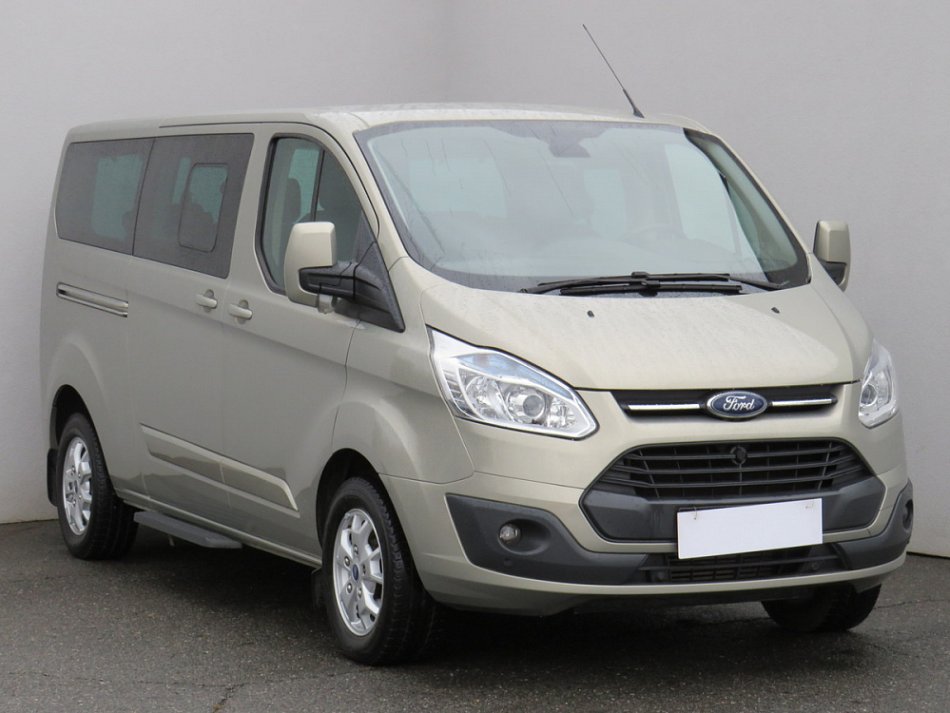 Ford Tourneo Custom 2.2TDCi Trend L2 9míst