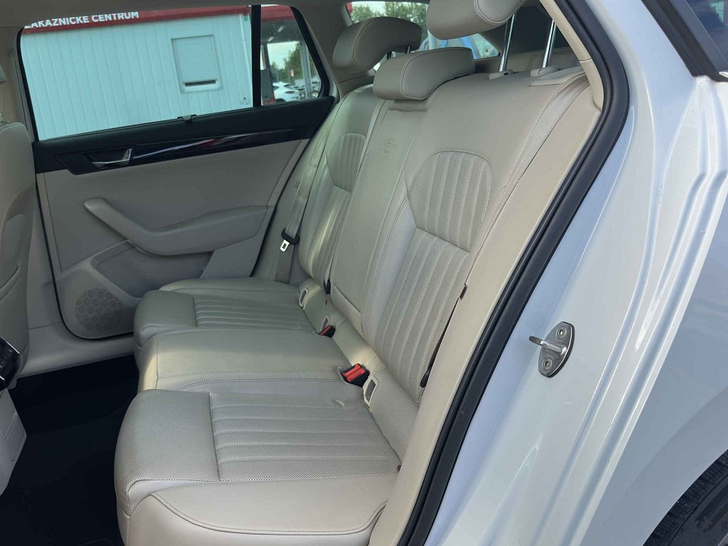 Škoda Superb III 2.0TSi  4x4