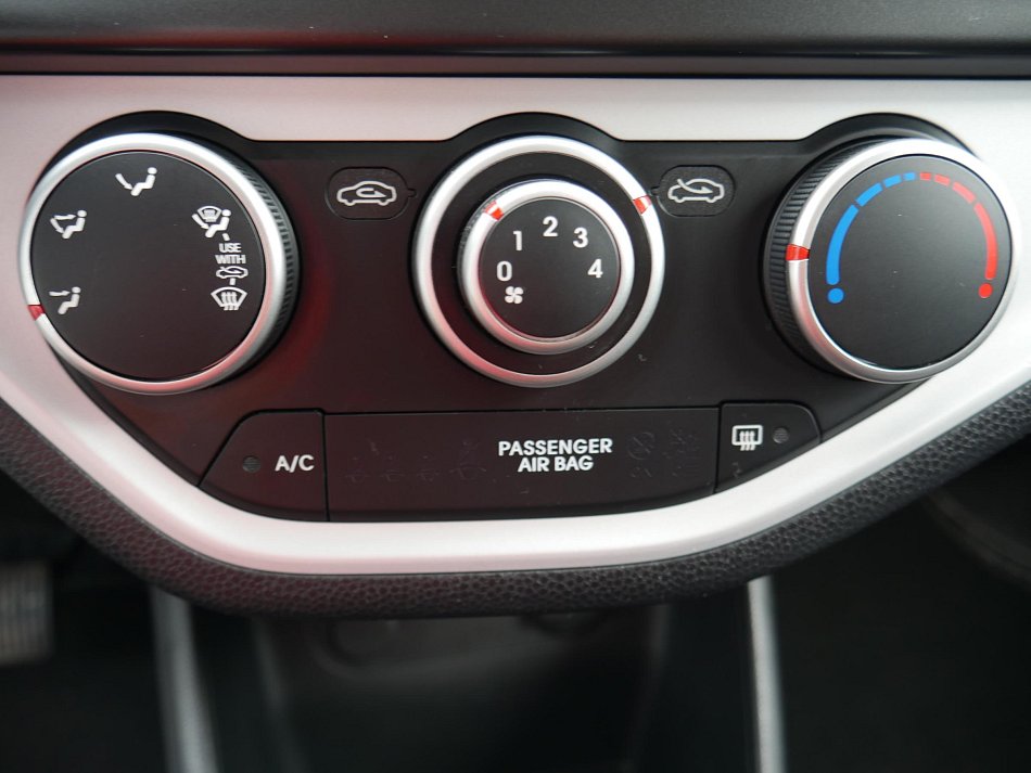 Kia Picanto 1.0i 