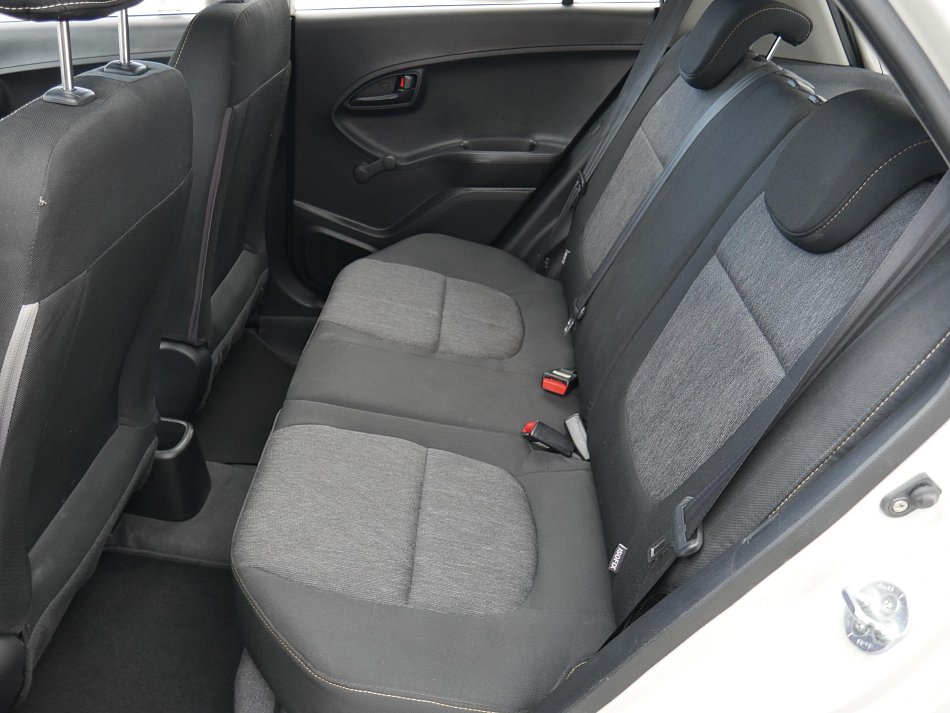 Kia Picanto 1.0i 