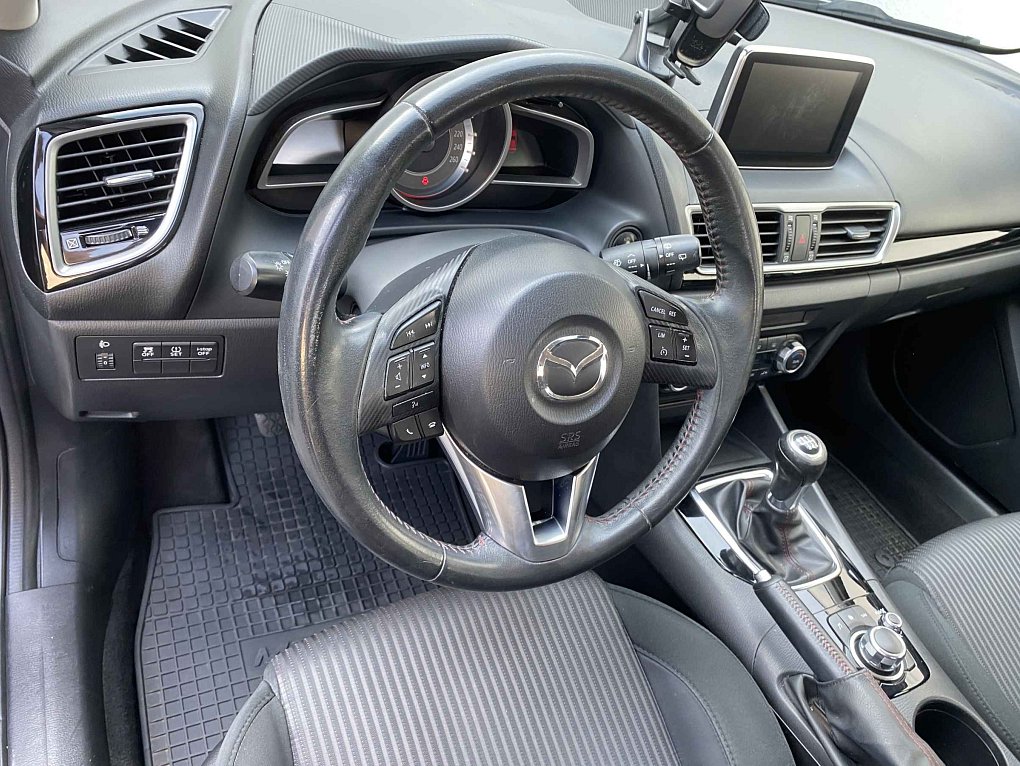 Mazda 3 2.0i 