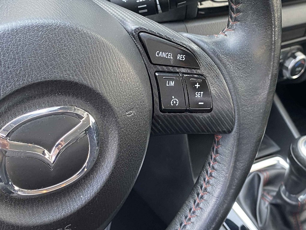 Mazda 3 2.0i 