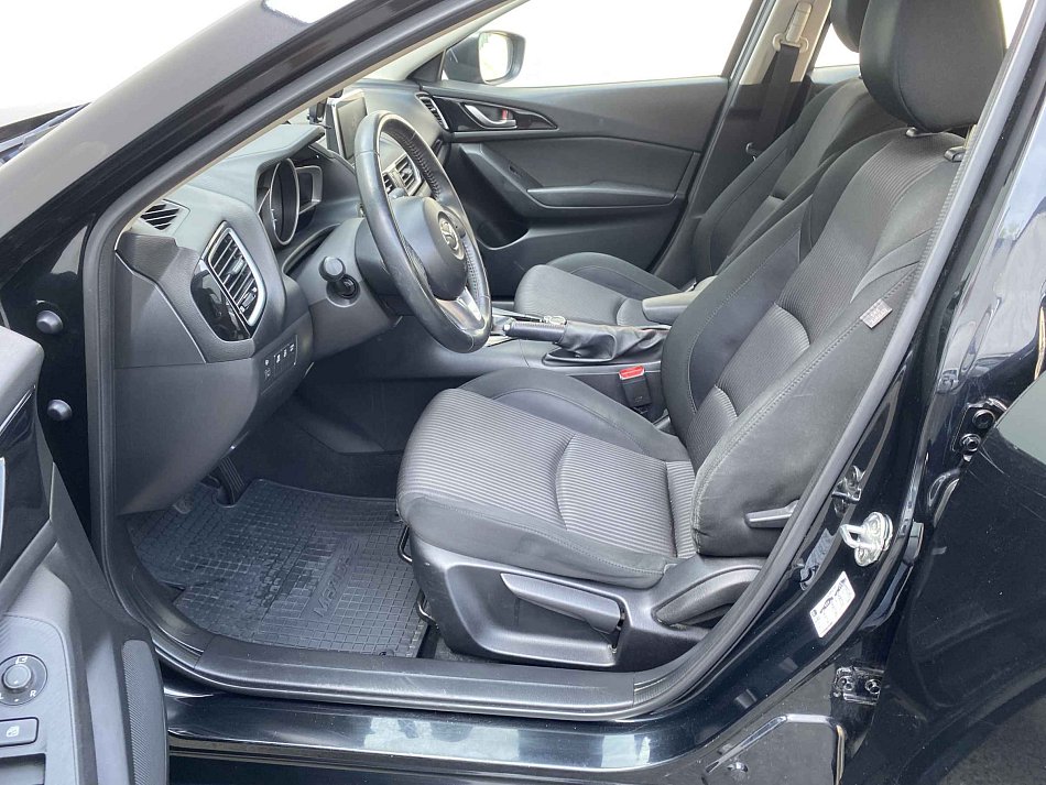 Mazda 3 2.0i 