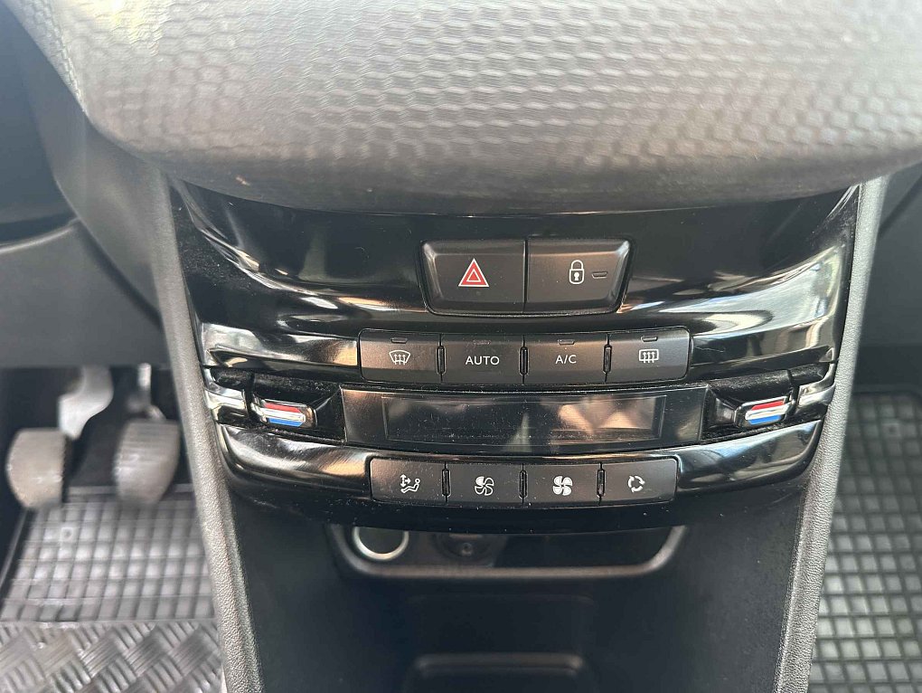 Peugeot 2008 1.2PT 