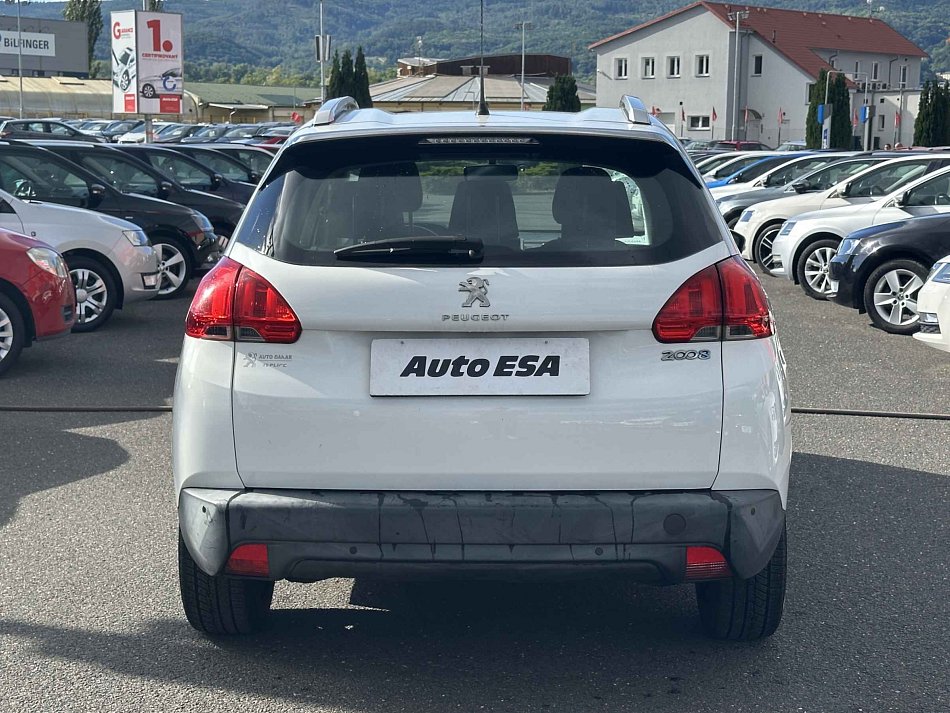 Peugeot 2008 1.2PT 