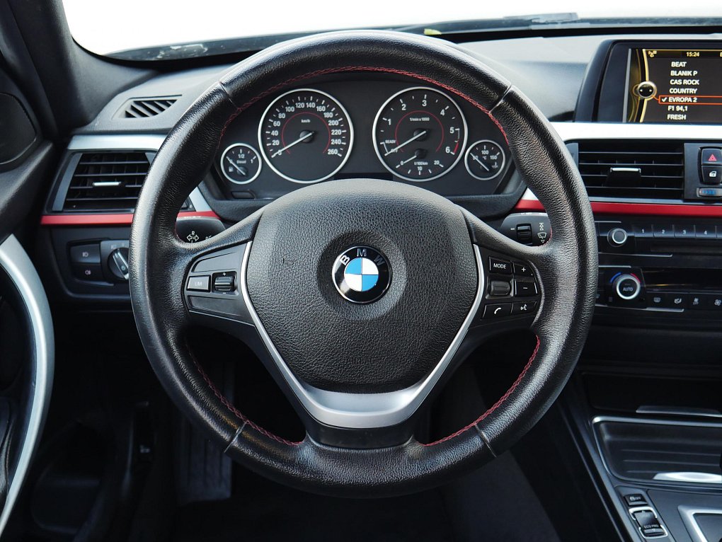 BMW Řada 3 2.0d Sport Line 320d xDrive