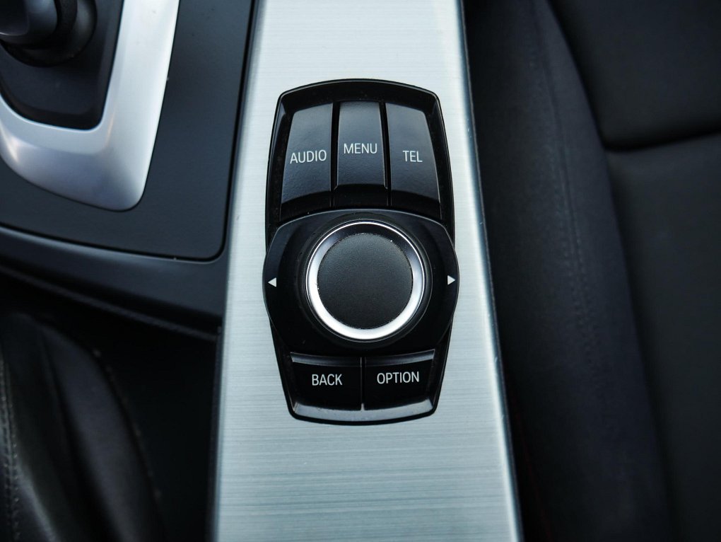 BMW Řada 3 2.0d Sport Line 320d xDrive