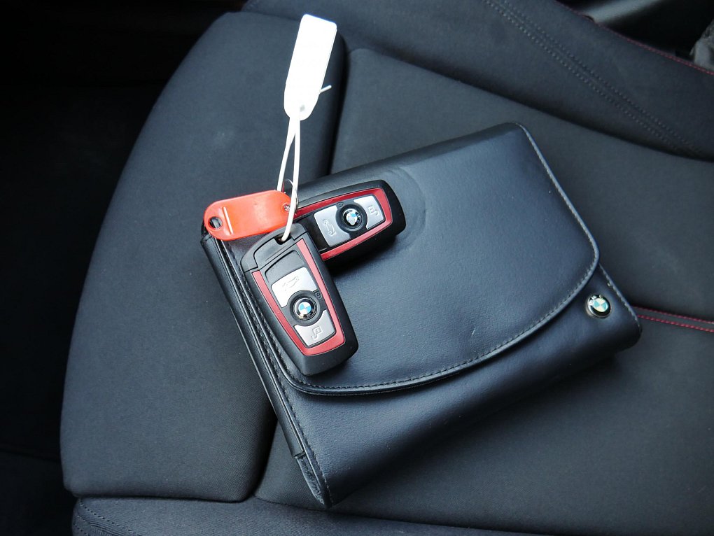 BMW Řada 3 2.0d Sport Line 320d xDrive