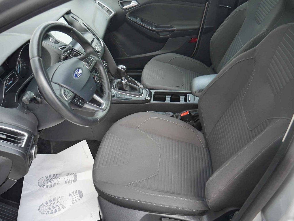 Ford Focus 1.5 EB Titanium