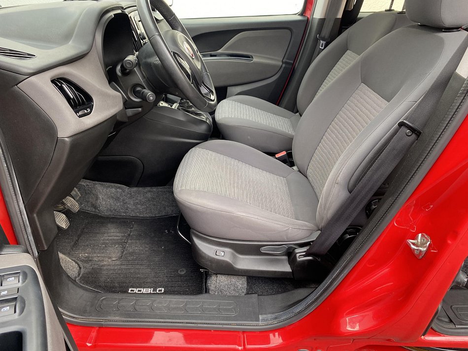 Fiat Dobló 1.4T Lounge