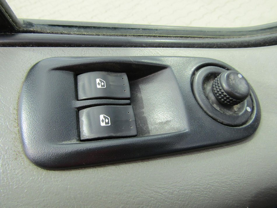 Renault Trafic 2.0dCi 