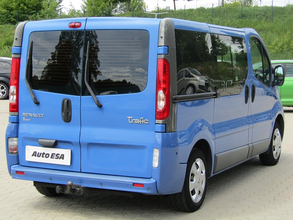 Renault Trafic 2.0dCi 
